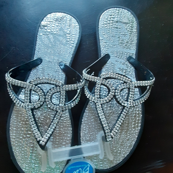 black diamond flip flops